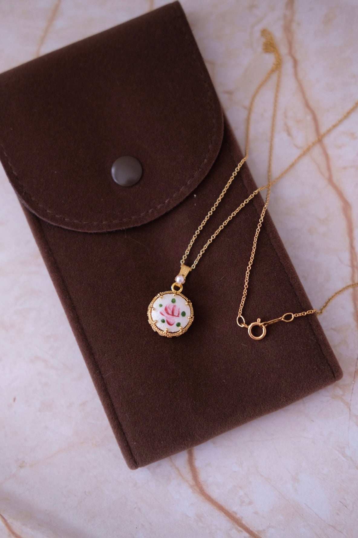 Vintage Circle Charm Necklace with 14k gold filled chain