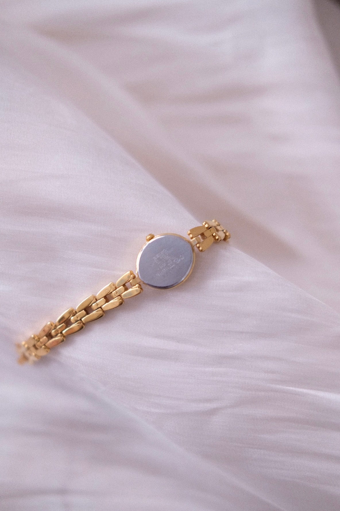 Vintage Seiko Watch - Gold Oval Dial