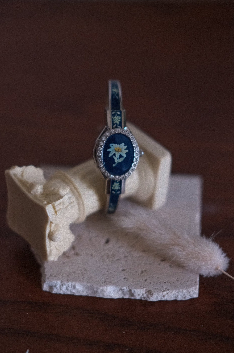 Vintage Peek-a-boo Bangle Watch - Navy Flower (Silver) in Original Box