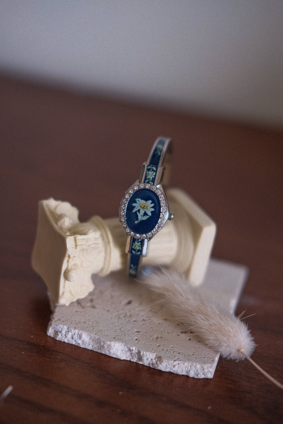 Vintage Peek-a-boo Bangle Watch - Navy Flower (Silver) in Original Box